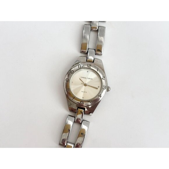 Casual Corner Silver Toned 2101-L02 Chainlink Vintage Wristwatch - 25mm - WORKS! - Picture 11 of 11